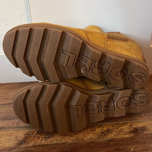 Sorel Joanie Boots - Picture 4 of 6